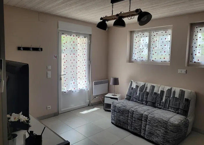 Millau : Charmant Studio Independant